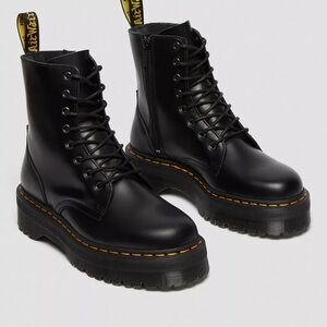 Dr. Martens Jadon Boots in Black Polish 🆕